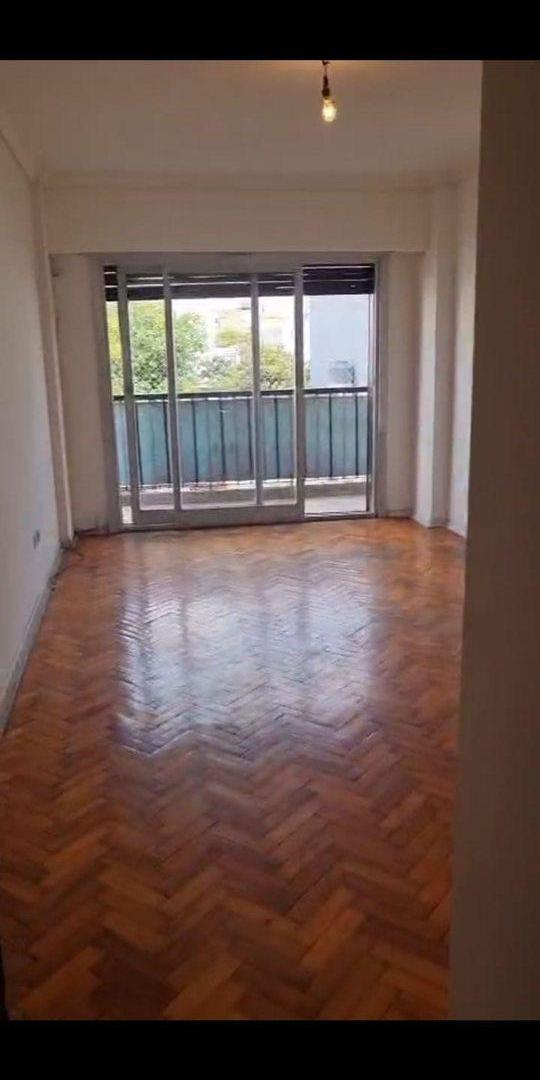VENTA DTO -FLORES- 2 AMB. C/RENTA C/FTE.BALC-A/CRE