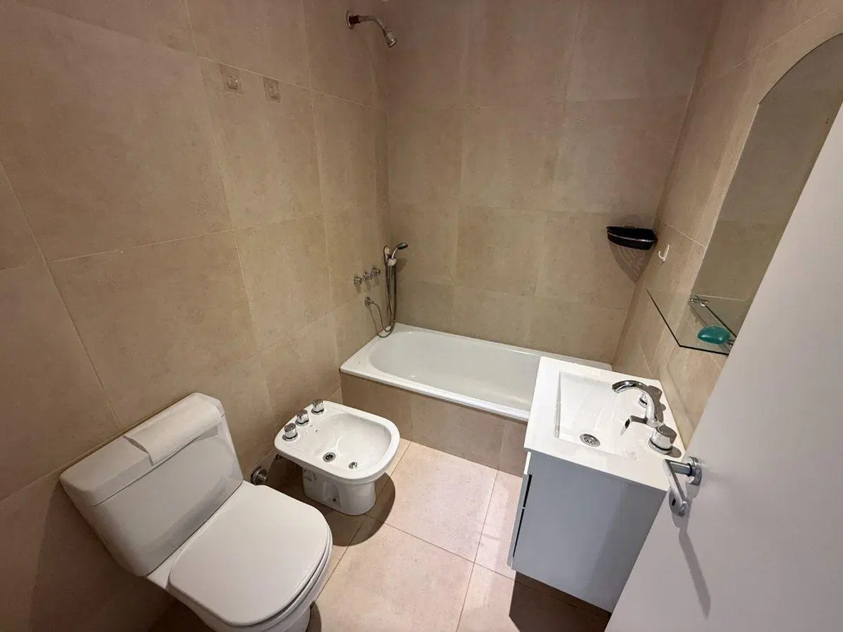 DEPARTAMENTO 2 AMBIENTES VENTA MONTE CASTRO 2