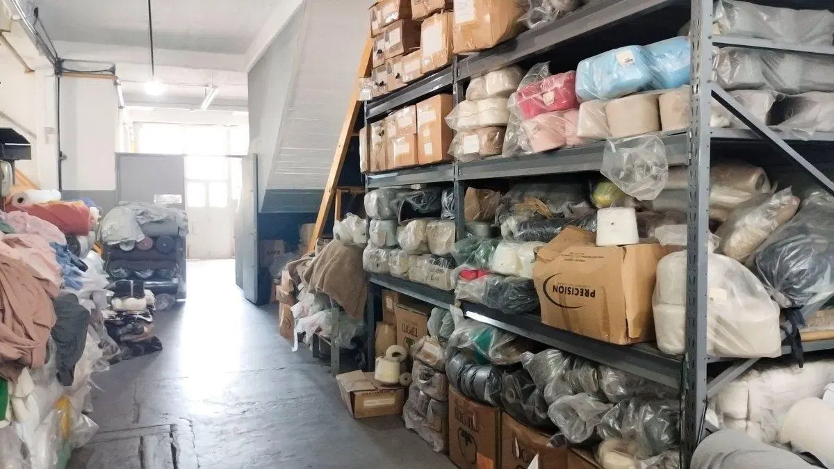 ALQUILER DEPOSITO CON ENTRADA PARA CAMIONES 2