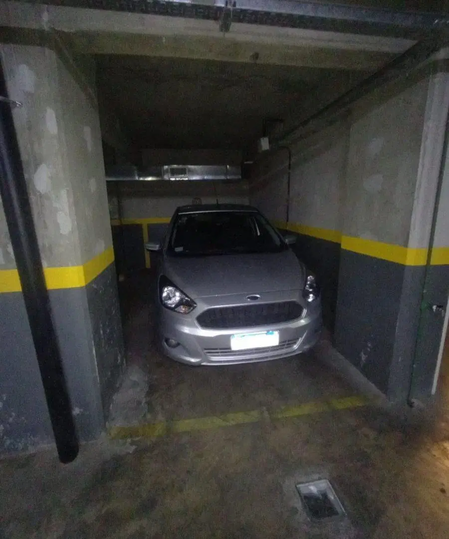 VENTA COCHERA CUBIERTA EN PALERMO 2