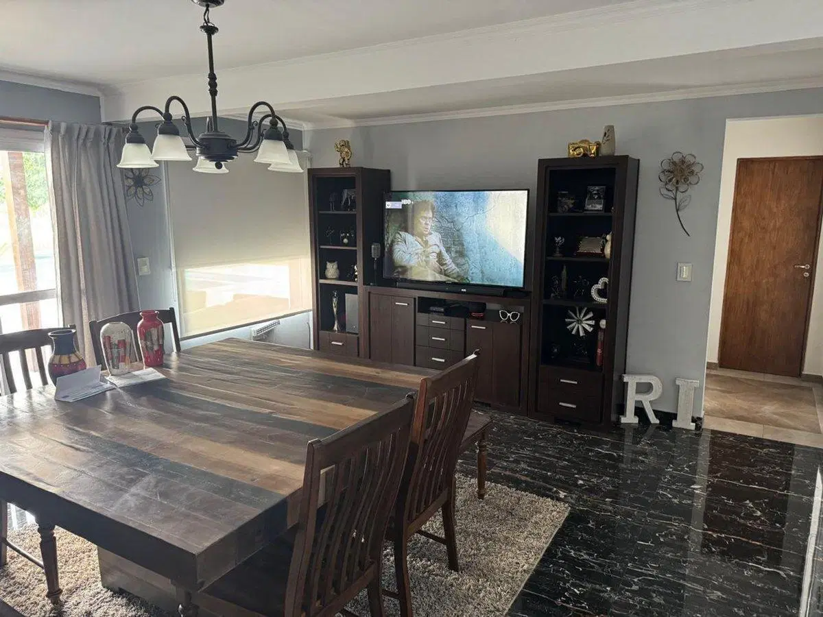 VENTA CASA 4 AMB CON PILETA COUNTRY LUJAN 3