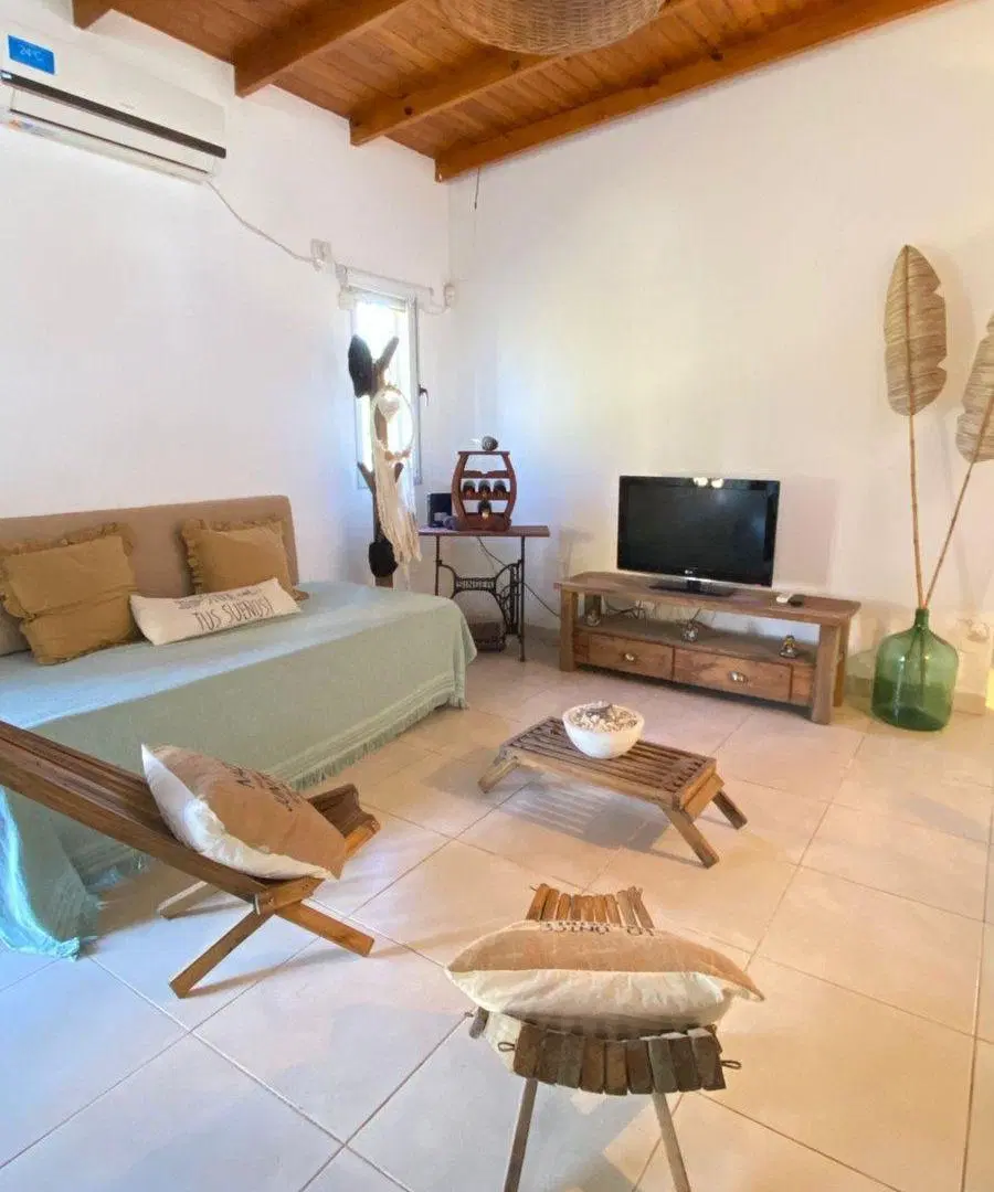 VENTA CASA QUINTA 3 AMBIENTES GRAL RODRIGUEZ 8