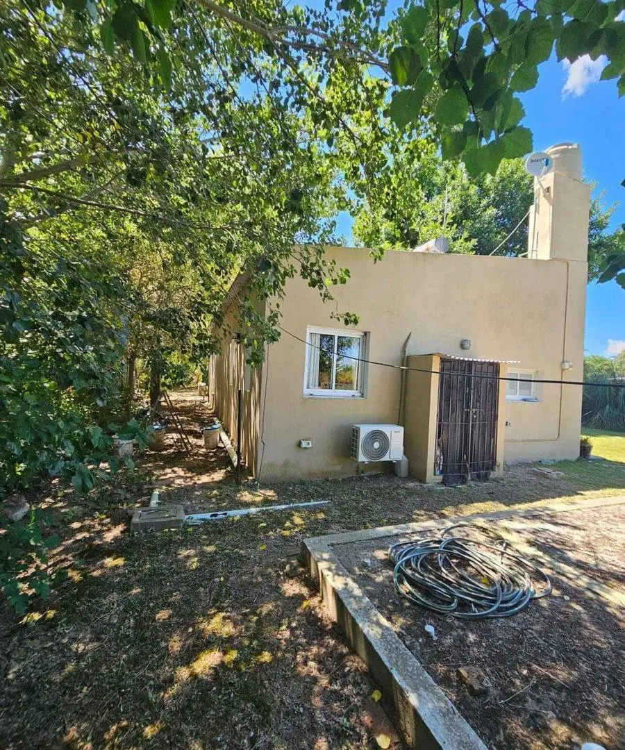 VENTA CASA 3 AMB C/PILETA Y LOTE 3