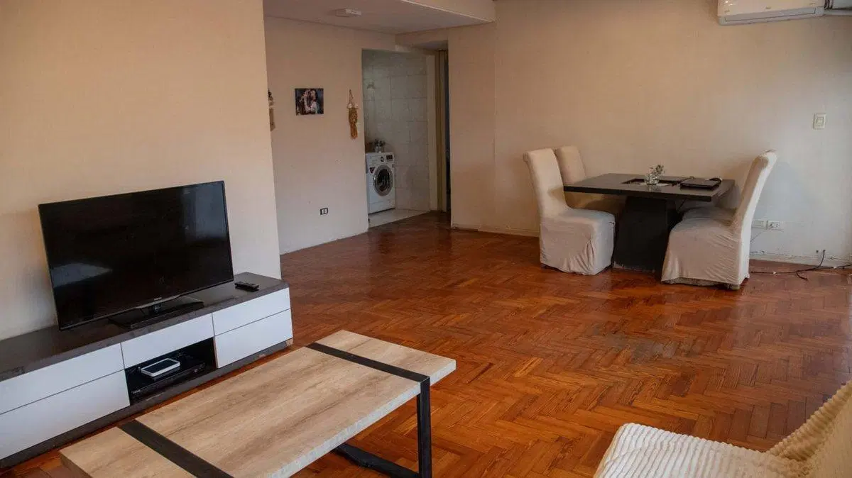 DEPARTAMENTO PISO 4 AMBIENTES EN VENTA FLORESTA 5
