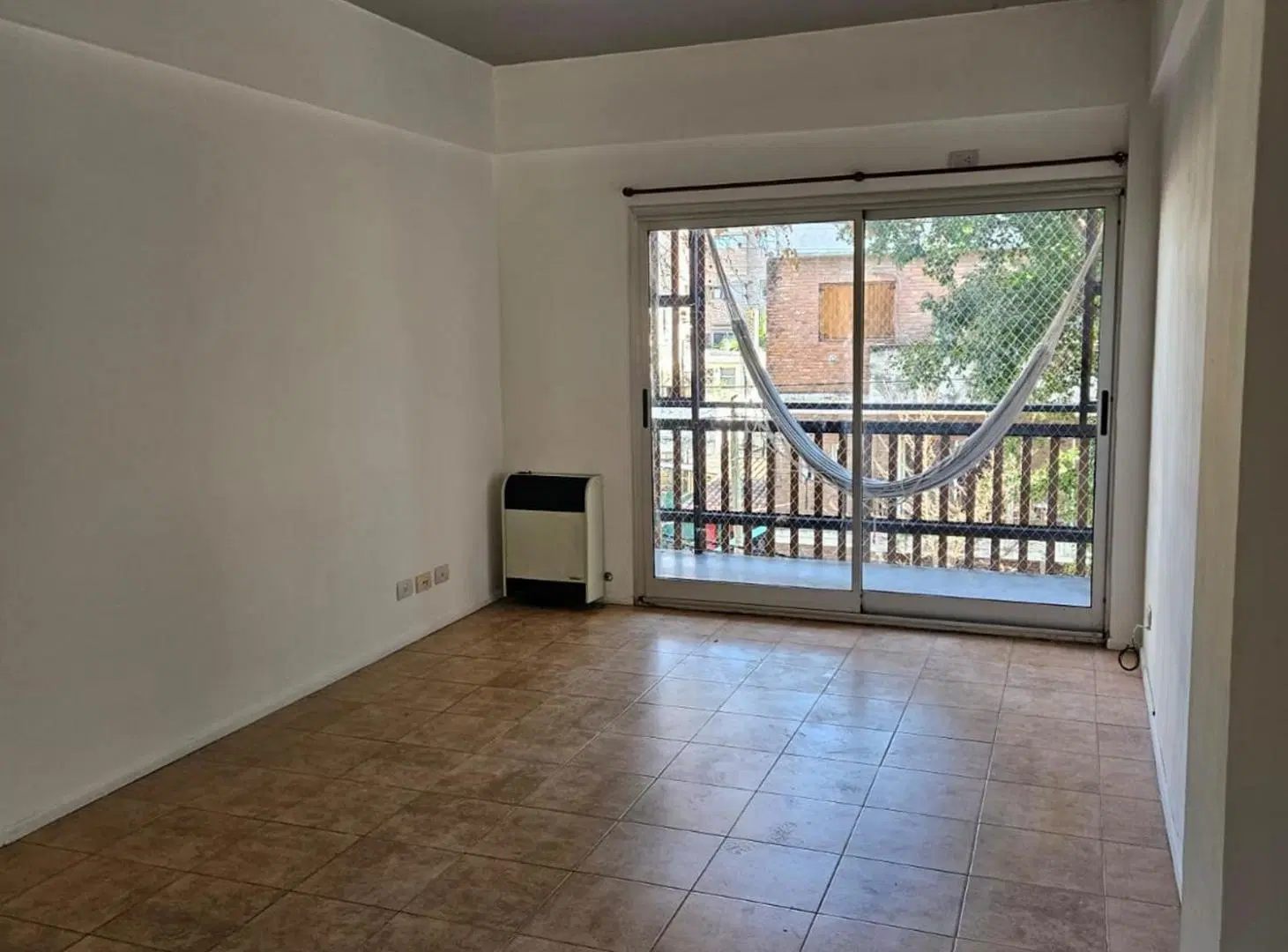 Alquiler Departamento 2 Ambientes C/Cochera Desc 2