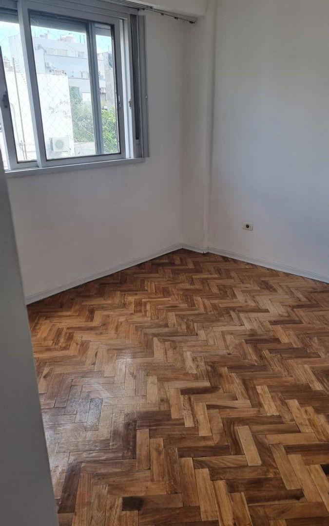 Foto de VENTA DTO -FLORES- 2 AMB. C/RENTA C/FTE.BALC-A/CRE, imagen 2