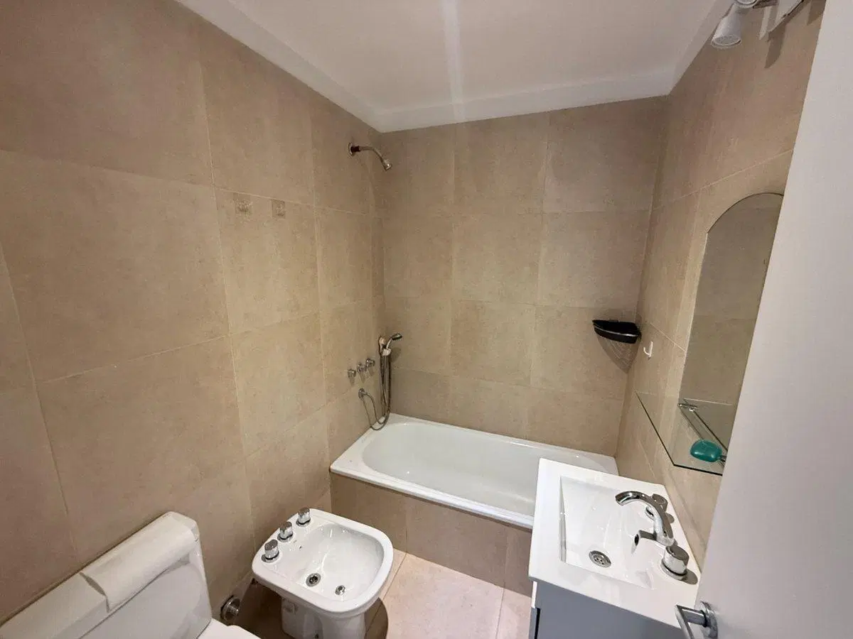 DEPARTAMENTO 2 AMBIENTES VENTA MONTE CASTRO 3
