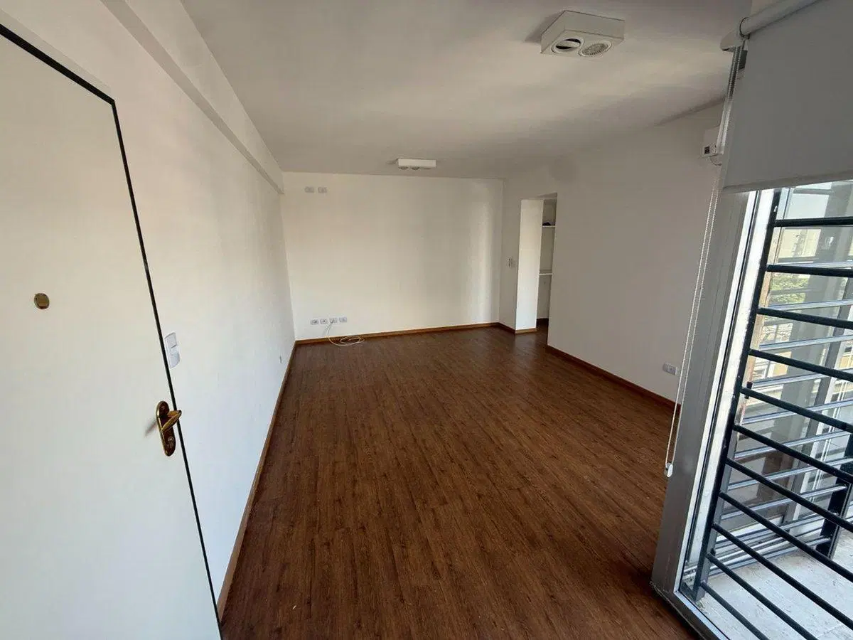 DEPARTAMENTO 2 AMBIENTES VENTA MONTE CASTRO 2