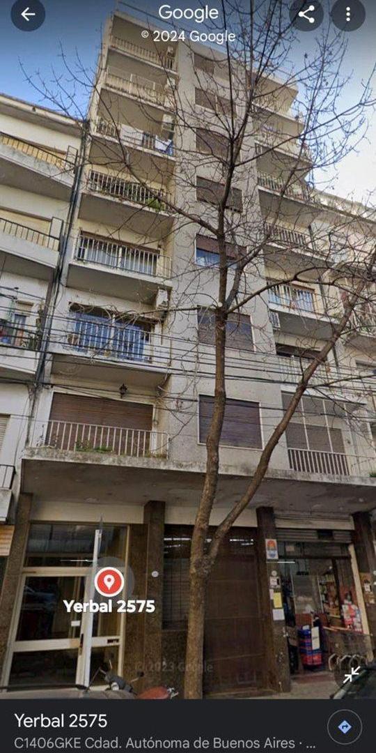Foto de Venta Departamento 4 Amb. Flores c/baulera, imagen 2