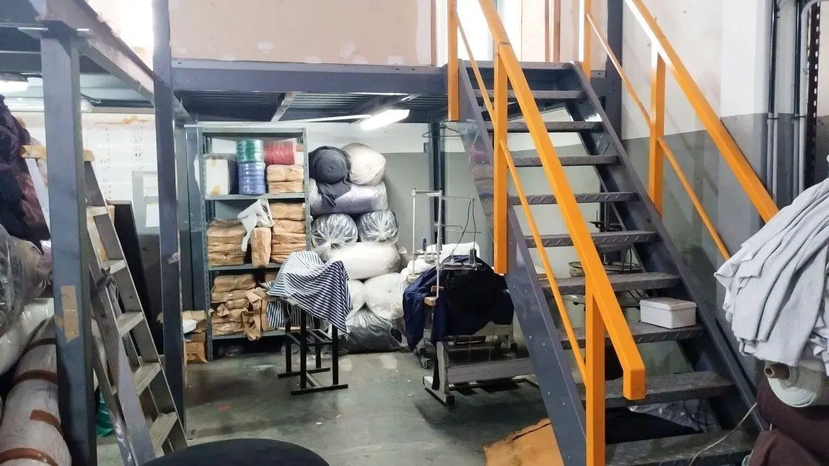 ALQUILER DEPOSITO CON ENTRADA PARA CAMIONES 2