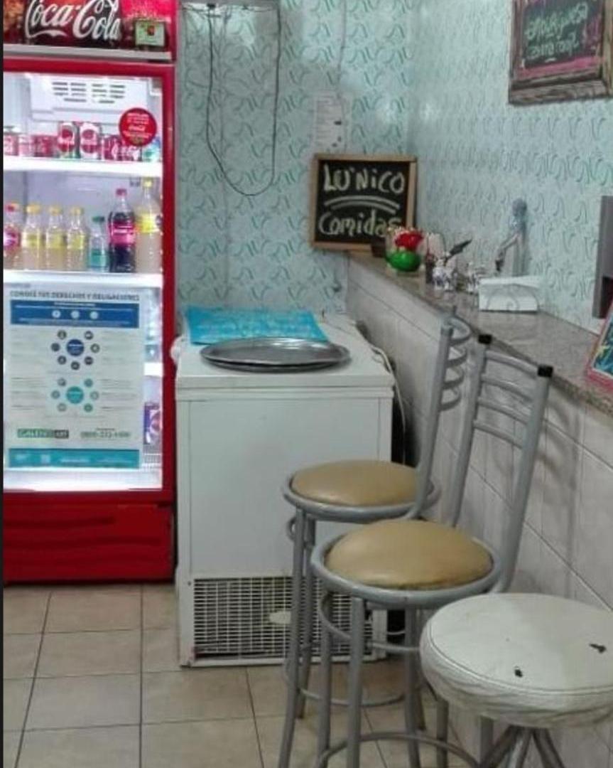 Foto de VENTA-LOCAL-MICROCENTRO-GALERIA-CON RENTA -BAR, imagen 3