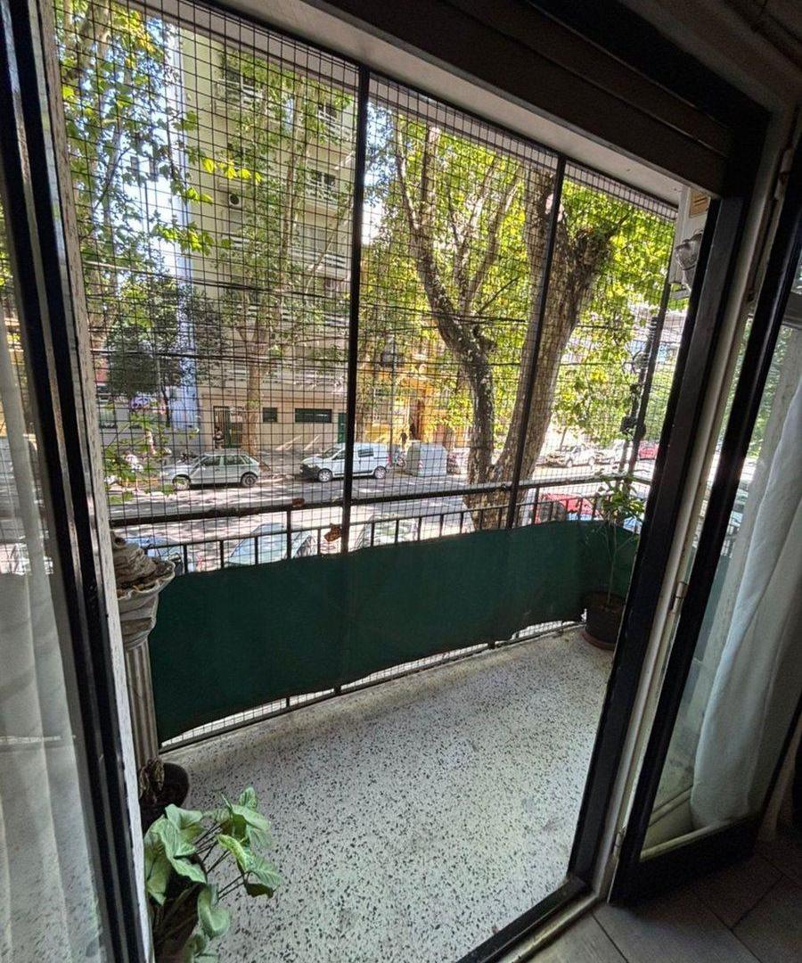 Foto de VENTA DEPTO 3 AMBIENTES C/BALCON - FRENTE -ALMAGRO, imagen 4