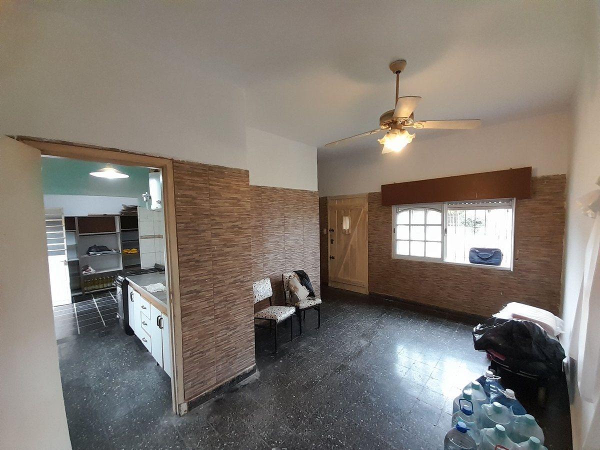 Foto de VENTA CASA LOTE PROPIO - PATIO - COCHERA - TERRAZA, imagen 4