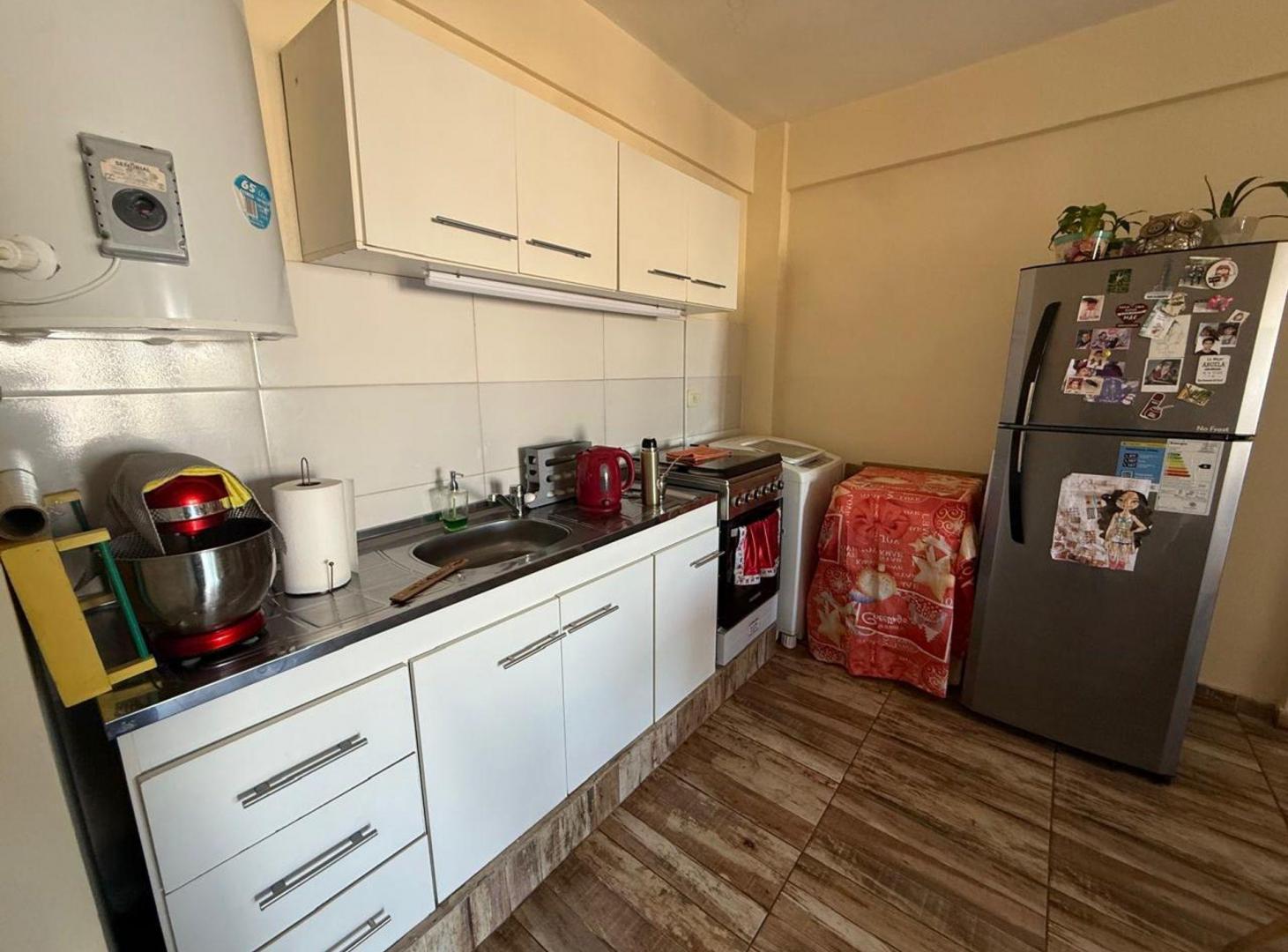 Foto de VENTA DEPTO MONOAMBIENTE MONTE CASTRO, imagen 3