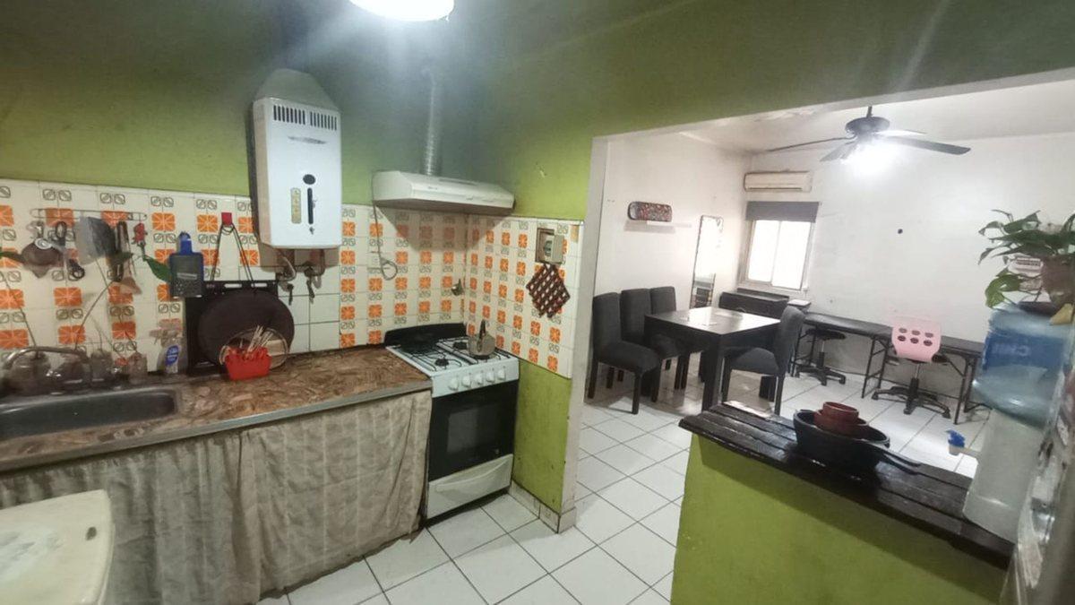 Foto de VENTA PH 3 AMB. CIUDADELA PRIMER PISO POR ESCALERA, imagen 3