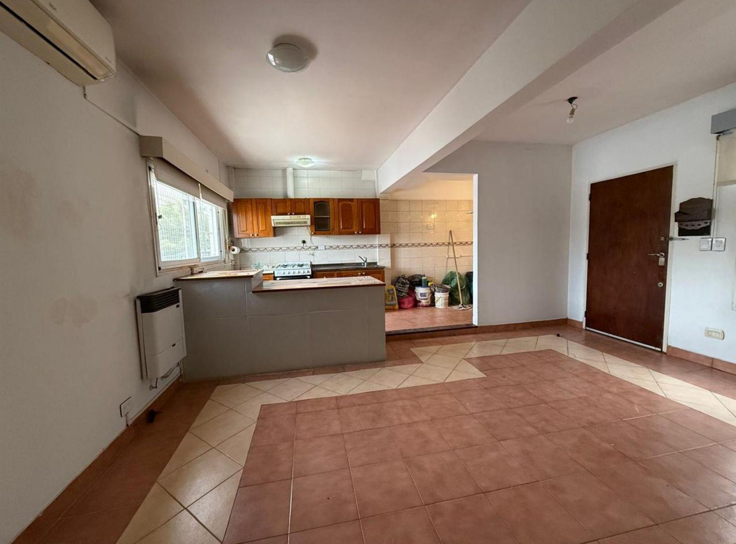 Foto de VENTA PH 3 AMB MONTE CASTRO, imagen 5