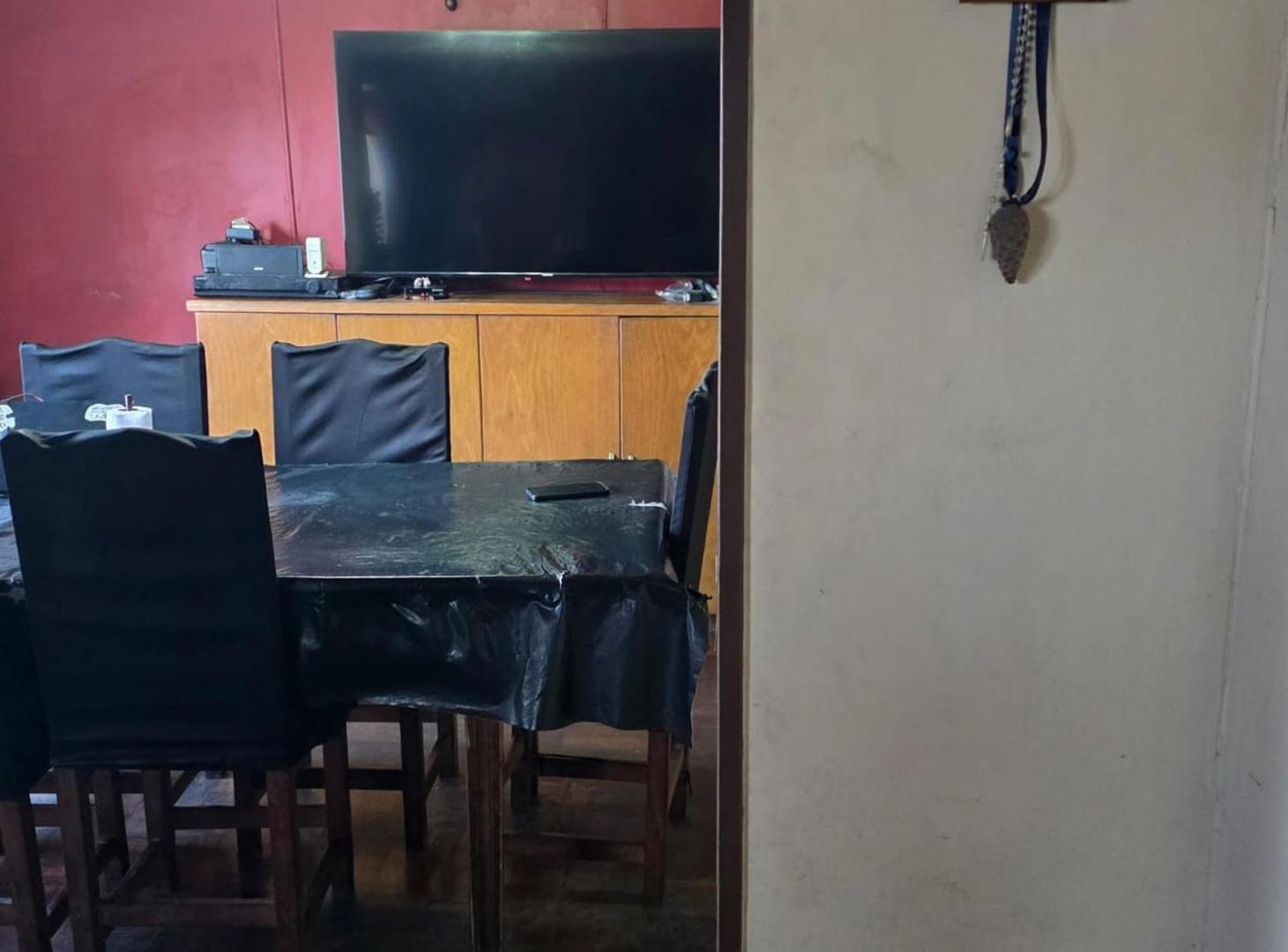 Foto de VENTA PH 5 AMBIENTES MUY AMPLIO - MONTE CASTRO, imagen 5