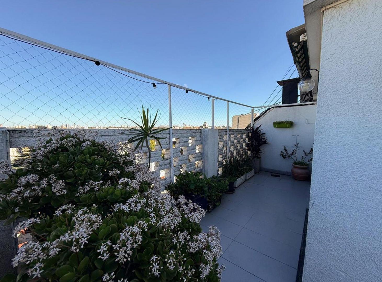 Foto de VENTA DPTO 3 AMB C/DEPENDENCIA - MONTE CASTRO, imagen 4
