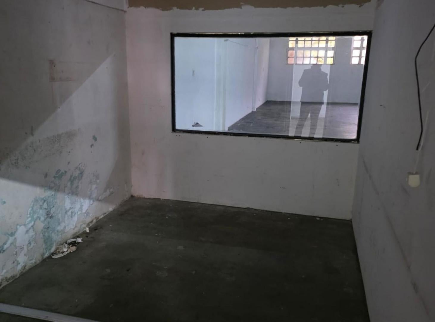 Foto de ALQUILER IMPORTANTE DEPOSITO - LINIERS, imagen 5
