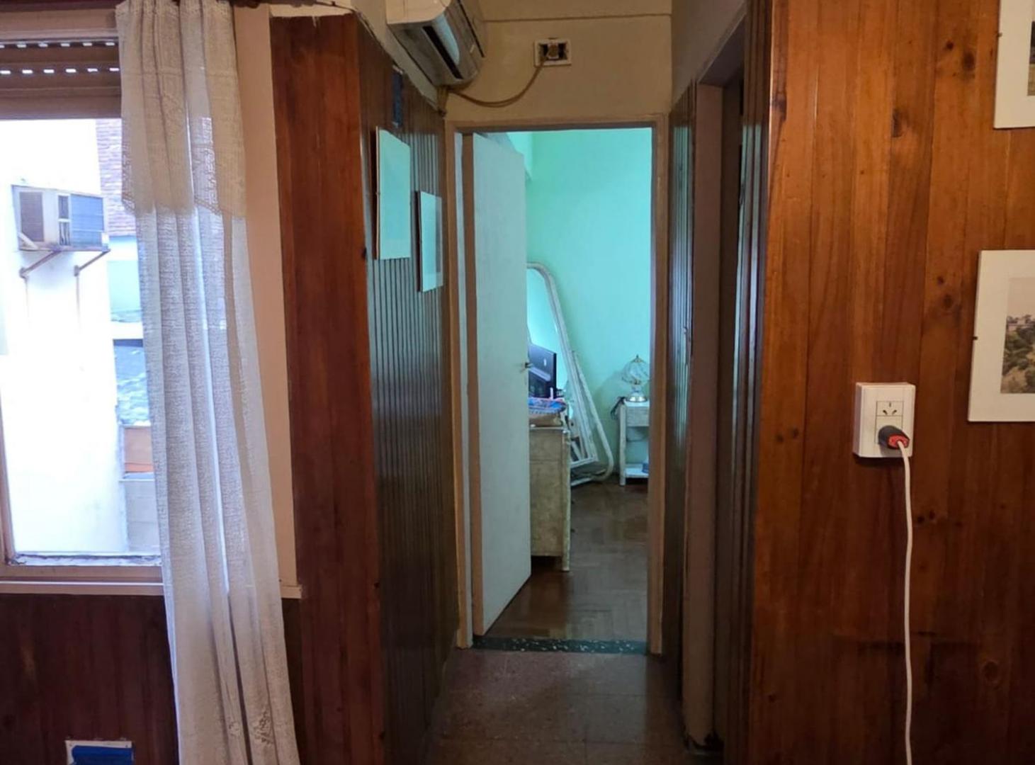 Foto de VENTA DPTO 2 AMBIENTES - MONTE CASTRO, imagen 3
