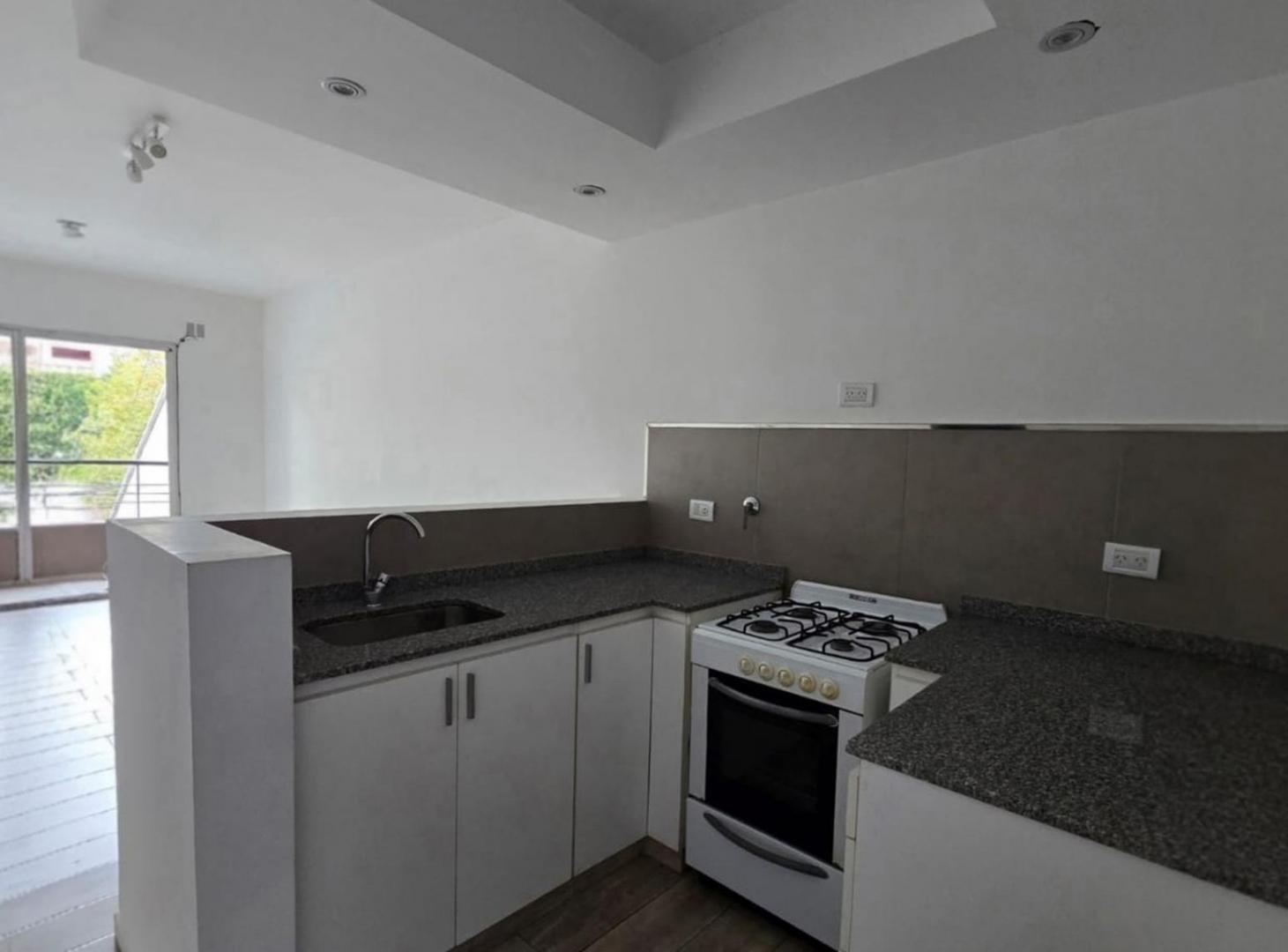 Foto de VENTA DEPARTAMENTO 2 AMB AL FRENTE, imagen 3