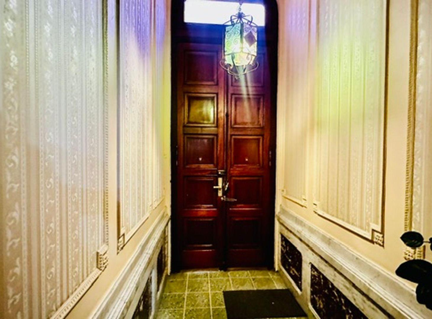 Foto de VENTA CASA 5 AMBIENTES C/PATIO - MONTE CASTRO, imagen 1