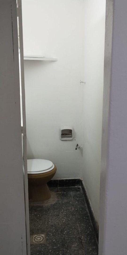 Foto de ALQUILER DE LOCAL BARRIO DE PARQUE CHAS, imagen 2