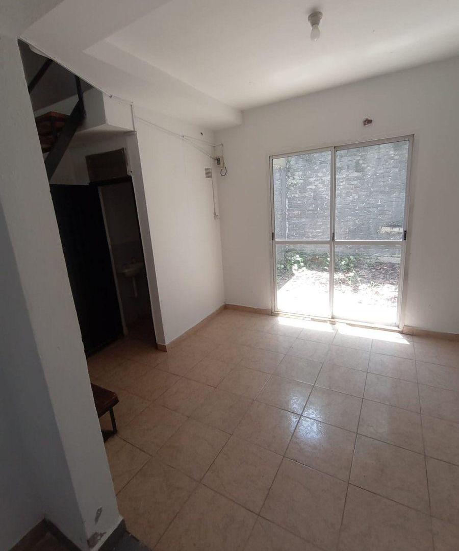 Foto de VENTA LOTE EN CASEROS OPORTUNIDAD, imagen 4