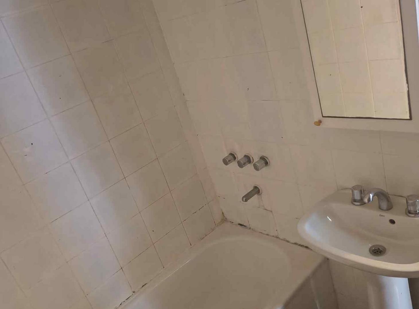 Foto de VENTA DEPTO MONOAMBIENTE AL FRENTE - RECOLETA, imagen 2