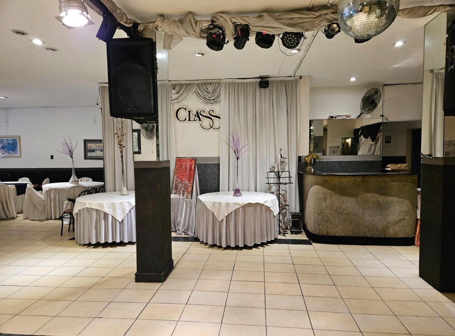 Foto de VENTA SALON DE EVENTOS EN FLORES, imagen 5