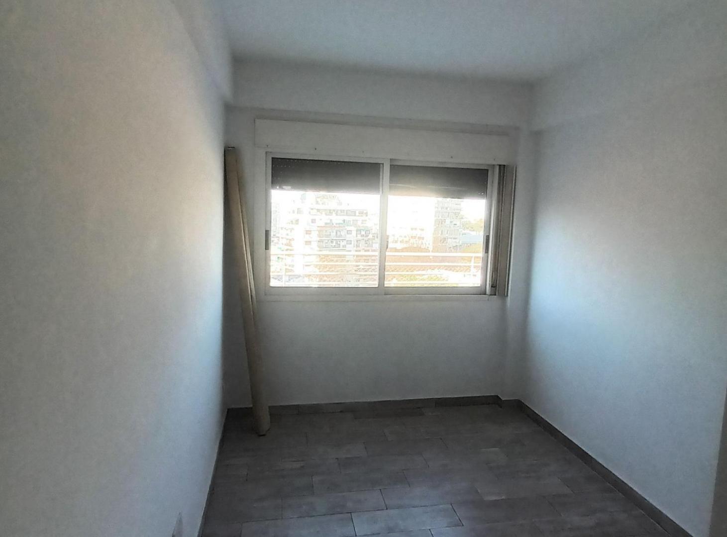 Foto de ALQUILER DTO 3 AMB AL FTE. C/BALCON ATERRAZADO, imagen 3