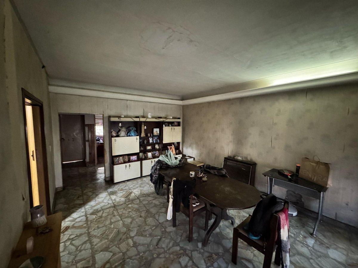 Foto de VENTA CASA 4 AMB C/PATIO Y GARAGE- SAN MIGUEL, imagen 5