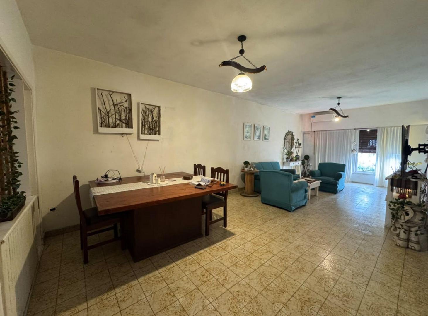 Foto de VENTA CASA 3 AMB C/COCHERA Y PATIO, imagen 3