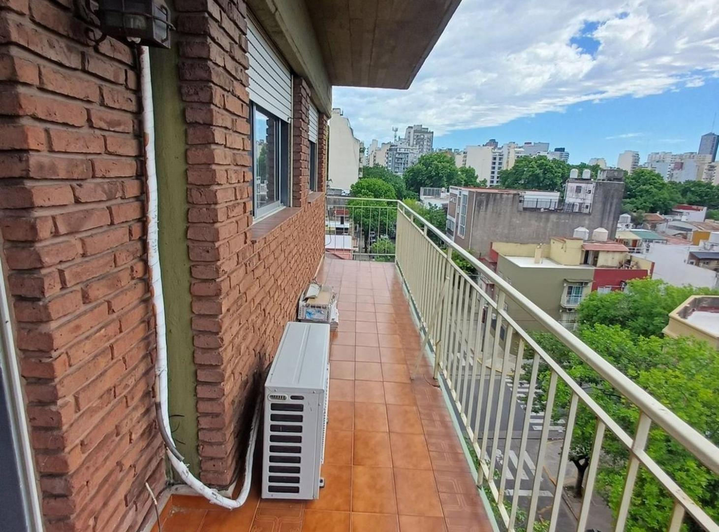 Foto de VENTA DEPTO 4 AMBIENTES C/BALCON EN BOEDO, imagen 1