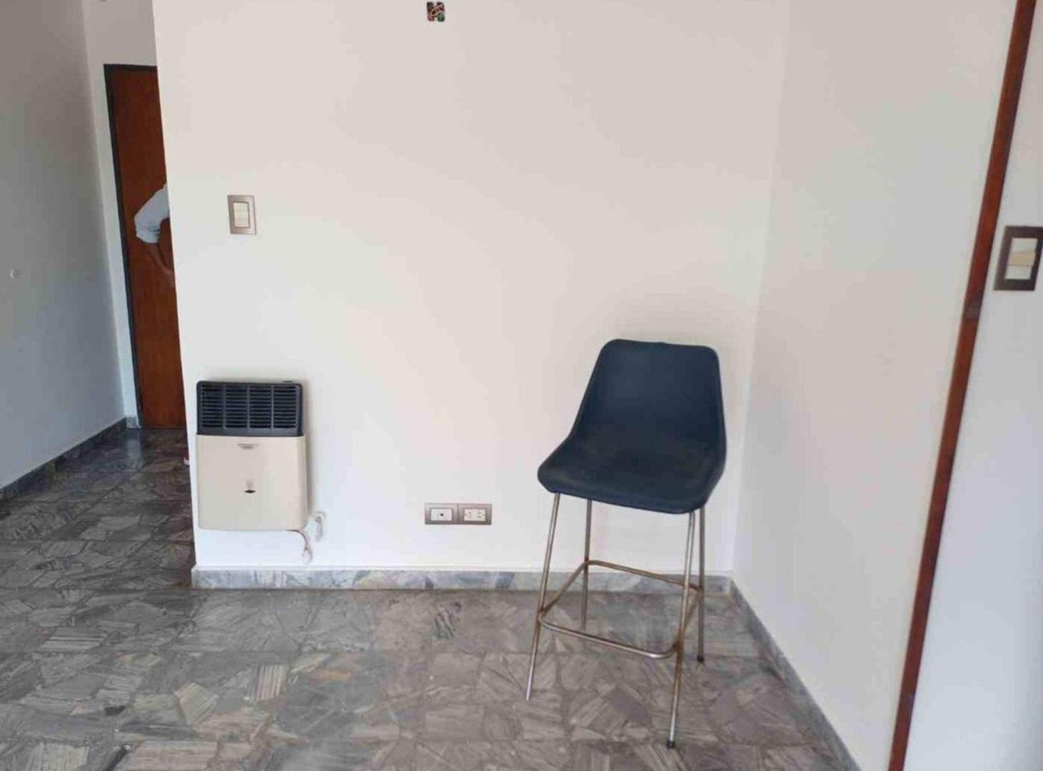 Foto de VENTA DEPTO 4 AMBIENTES C/BALCON EN BOEDO, imagen 3