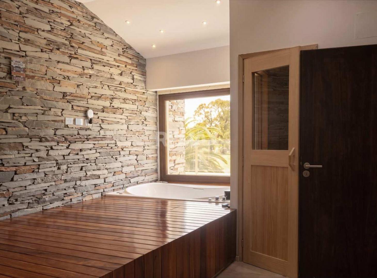 Foto de CASA EN VENTA DOBLE LOTE SAINT THOMAS OESTE, imagen 3