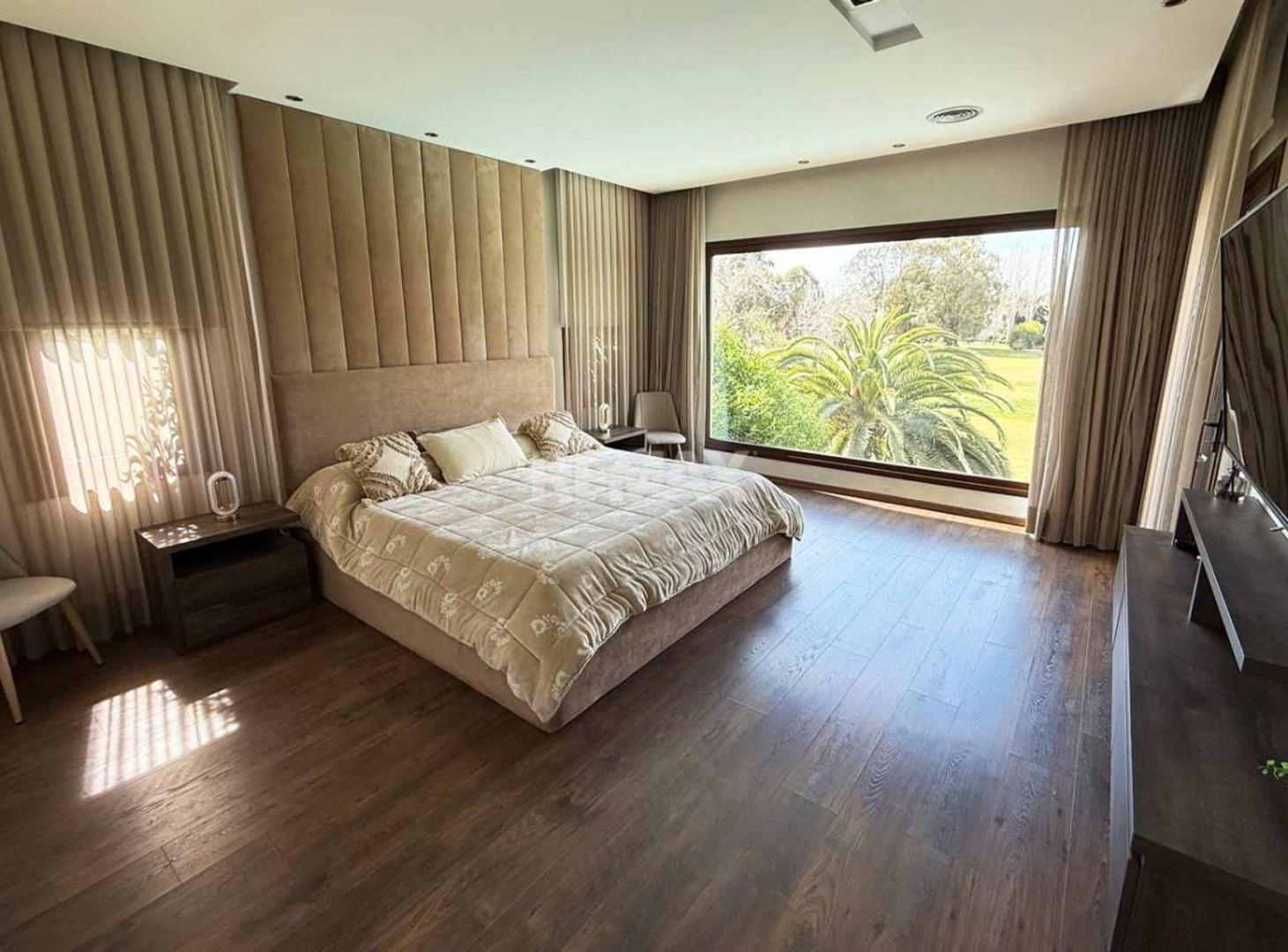 Foto de CASA EN VENTA DOBLE LOTE SAINT THOMAS OESTE, imagen 2