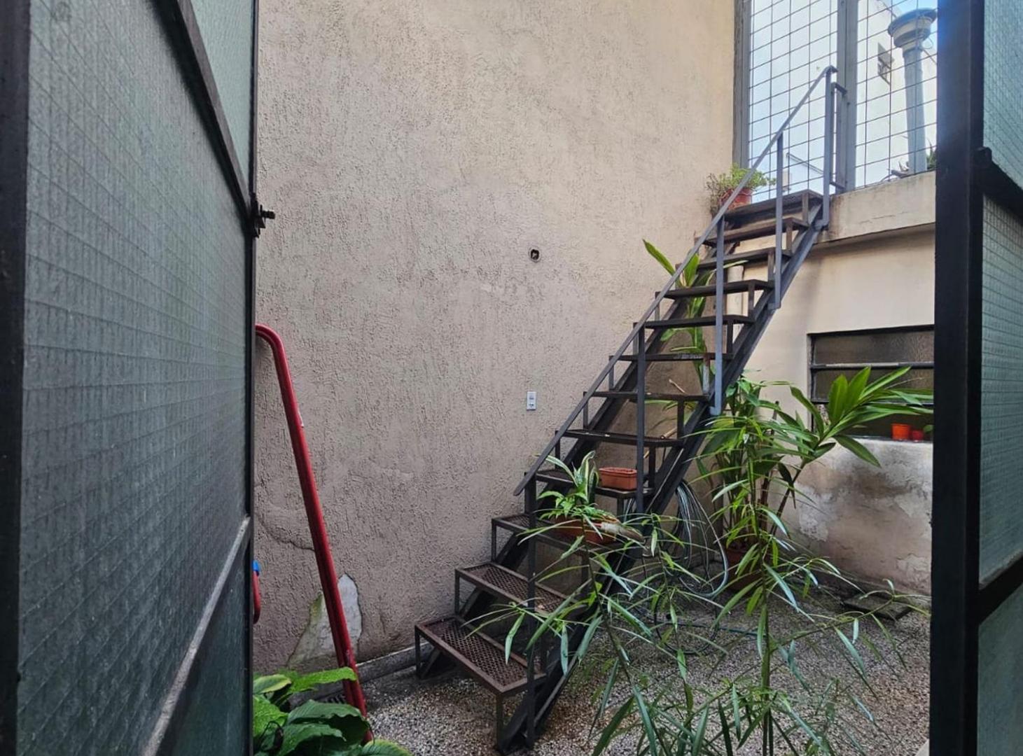 Foto de VENTA CASA 7 AMB. C/ GARAGE - FLORESTA/VILLA LURO, imagen 5