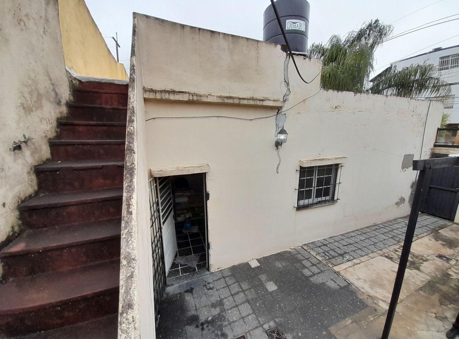 Foto de Venta Amplia Casa con Cochera - Patio - Terraza, imagen 4