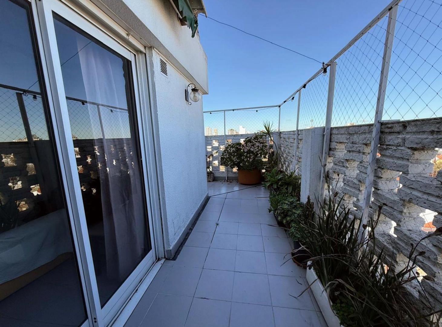 Foto de VENTA DPTO 3 AMB C/DEPENDENCIA - MONTE CASTRO, imagen 3