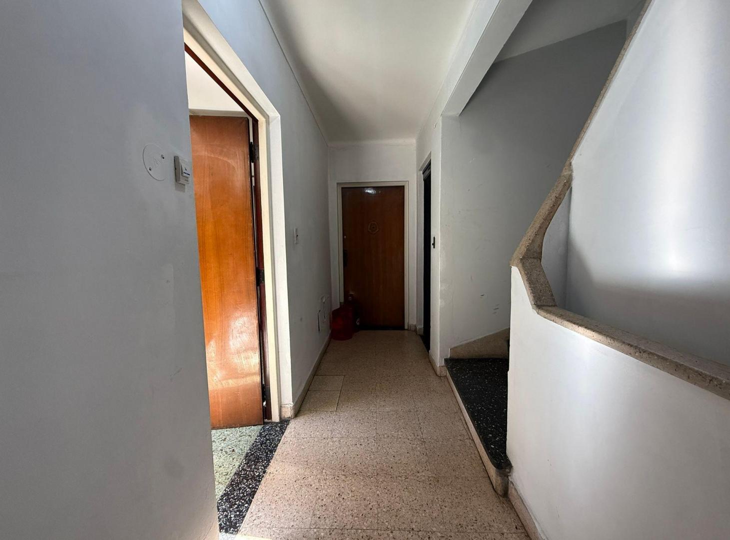 Foto de PH 200 m2 VENTA PRIMER PISO ASCENSOR VILLA DEVOTO, imagen 2