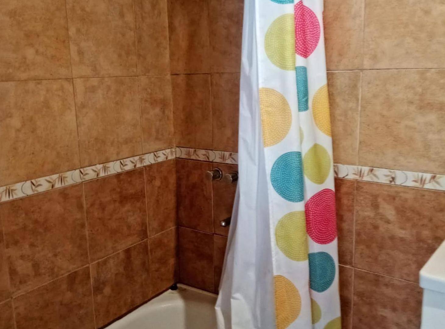 Foto de VIVIENDA MULTIFAMILIAR + LOCAL VENTA MONTE CASTRO, imagen 2