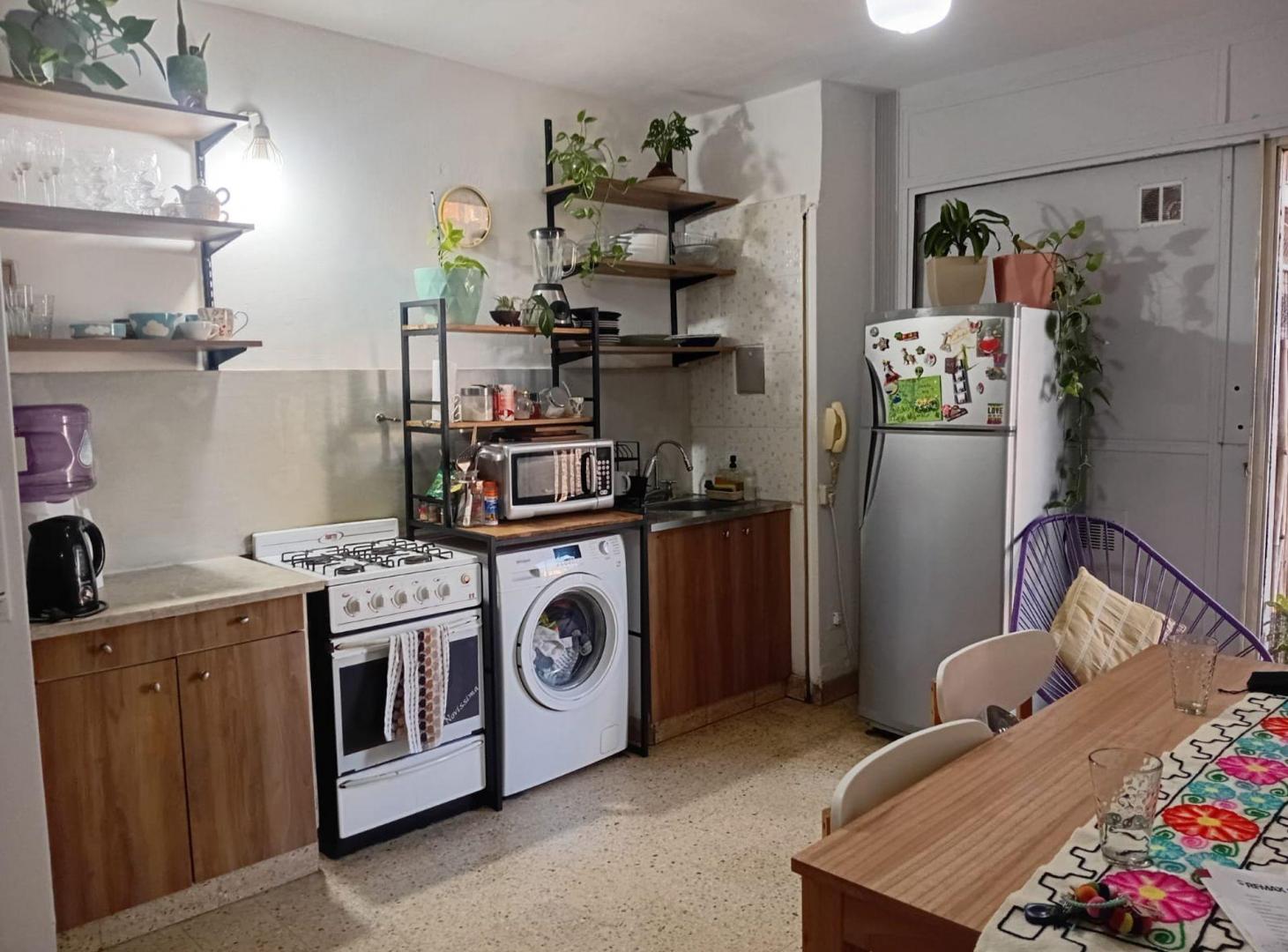 Foto de VENTA 4 AMB C/BALCON PARQUE PATRICIOS, imagen 2