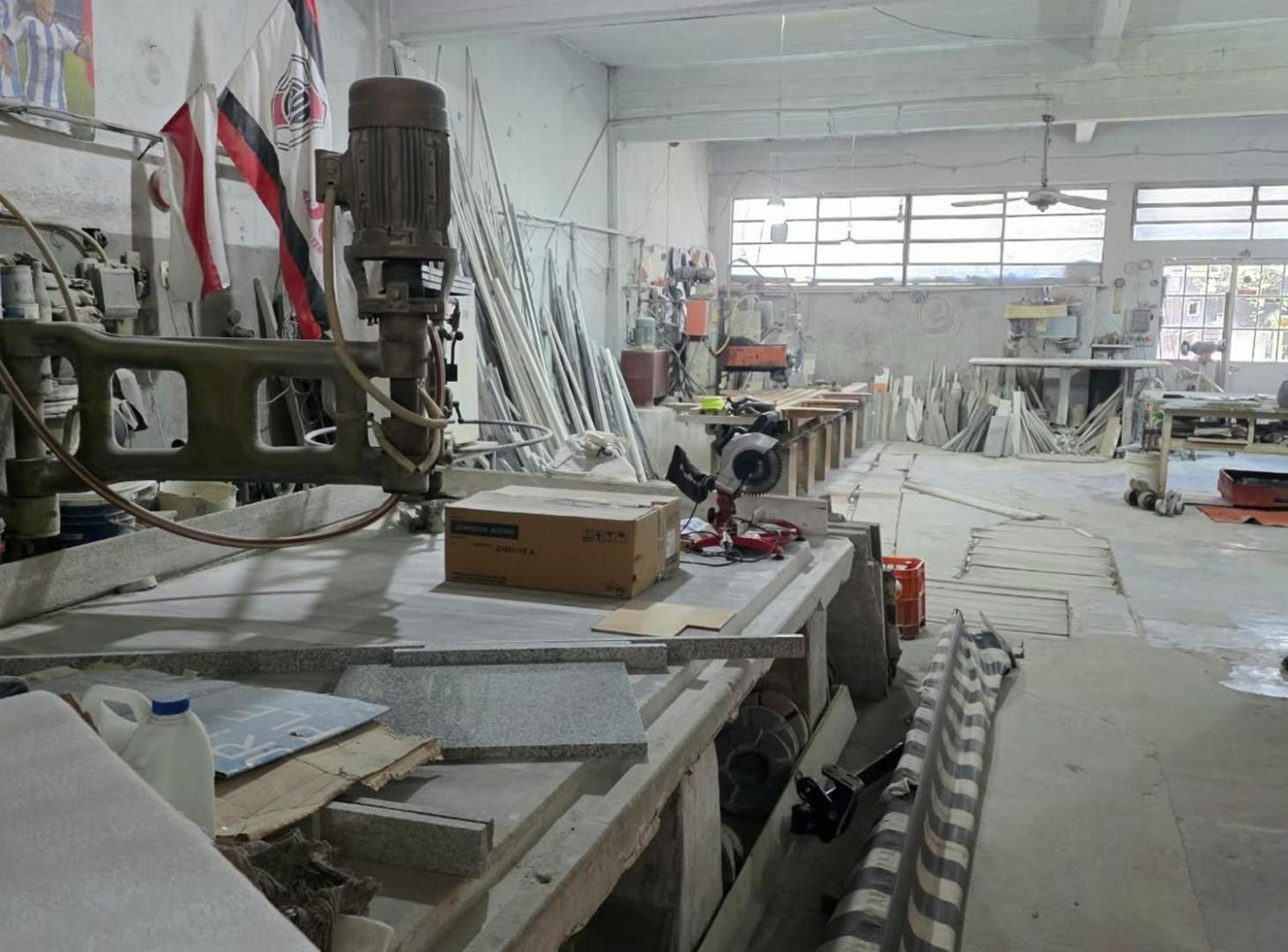 Foto de ALQUILER DEPOSITO MARMOLERIA EN FUNCIONAMIENTO, imagen 2