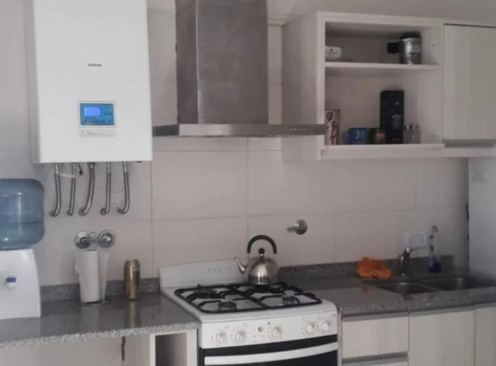 Departamento 2 ambientes a la calle  4