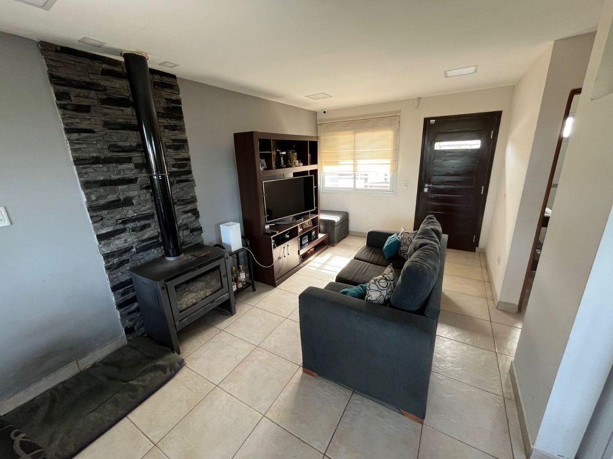 CHALET 4 AMBIENTES A ESTRENAR