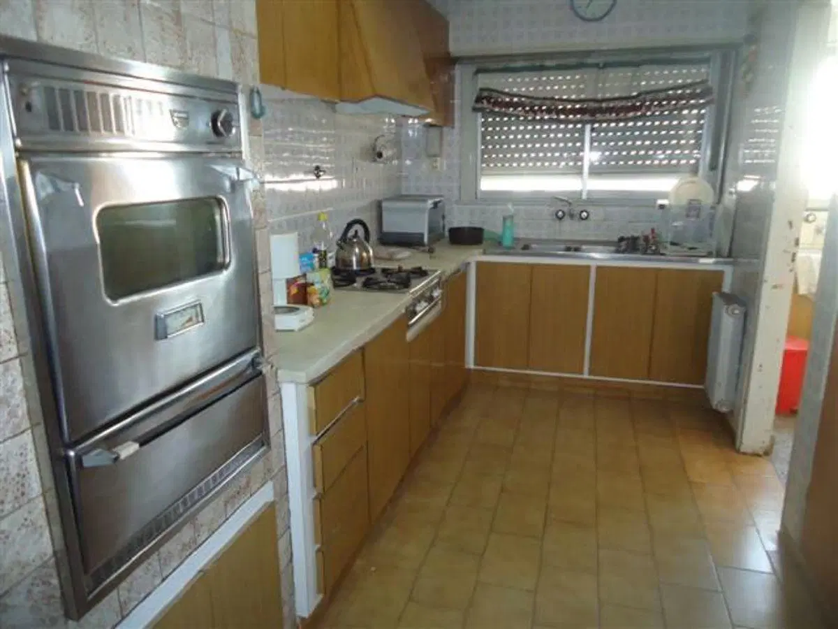 Piso 4 ambientes con dependencia Zona: Microcentro 5
