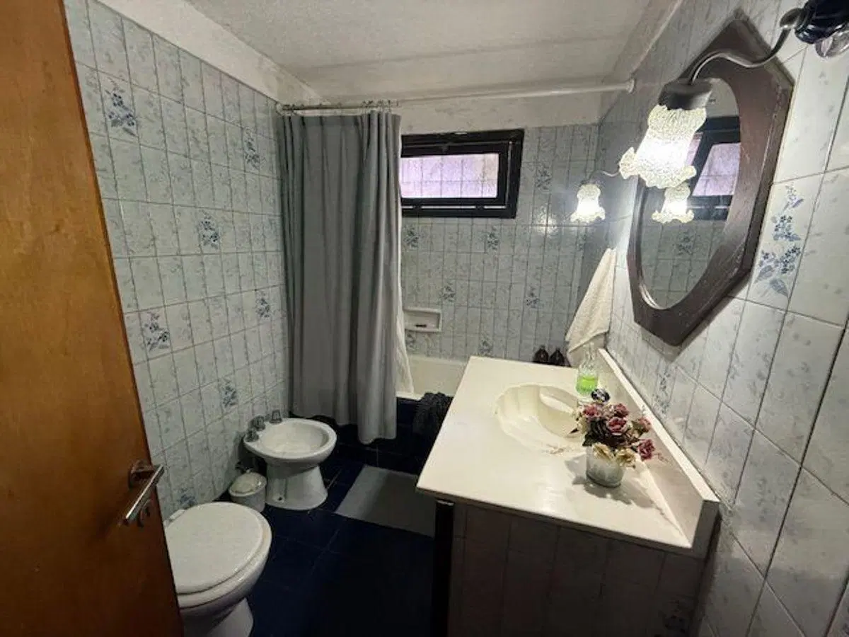 Chalet 4 ambientes de 200m2 1