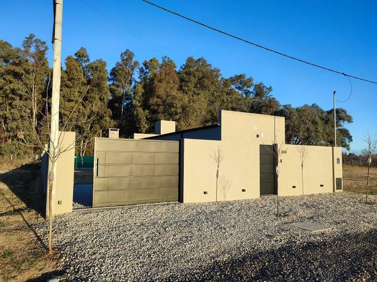 Casaquinta a estrenar - Barrio Los Alamos 2