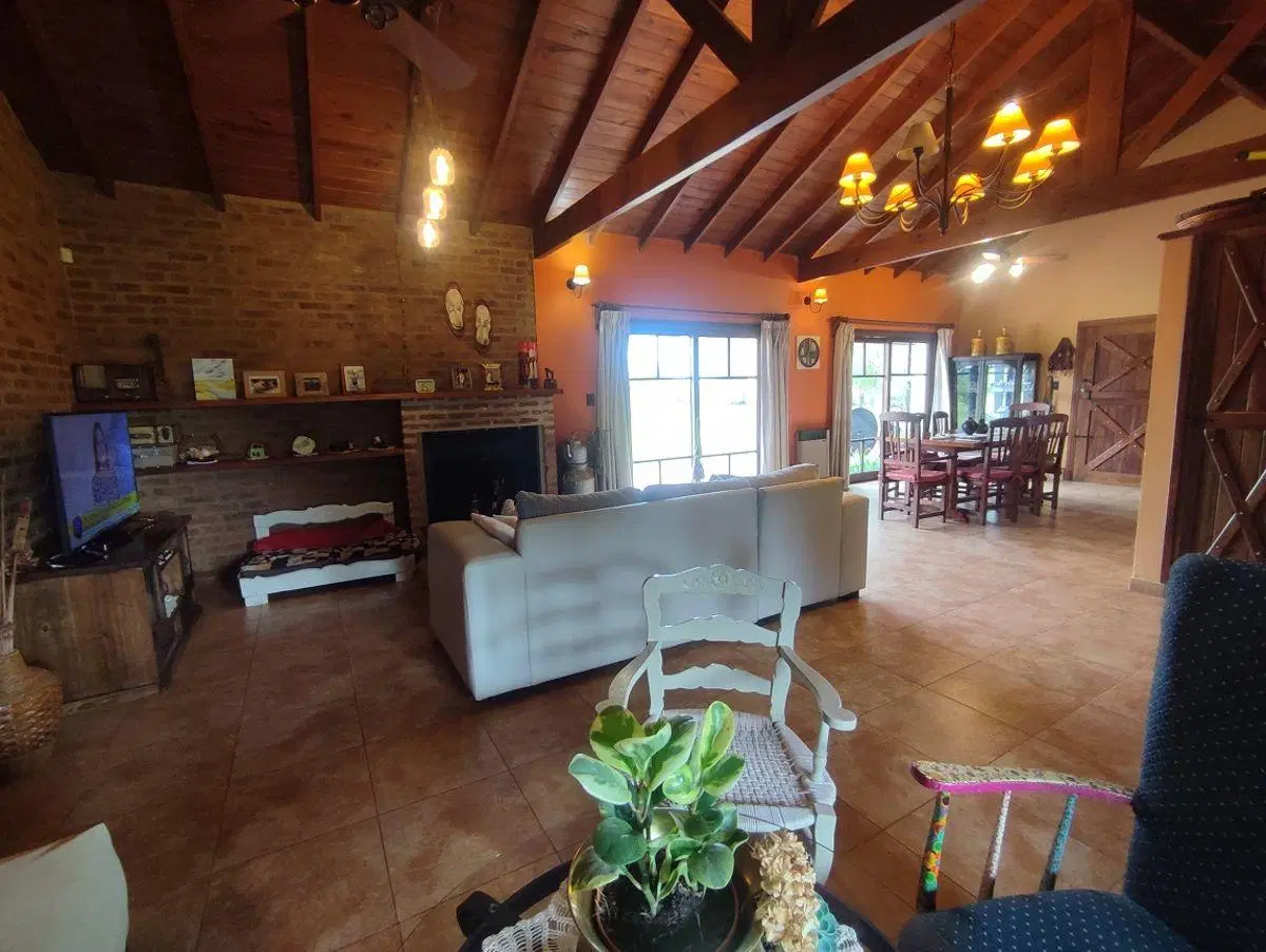 Excelente Chacra con vivienda y pileta - 1,2 has 3